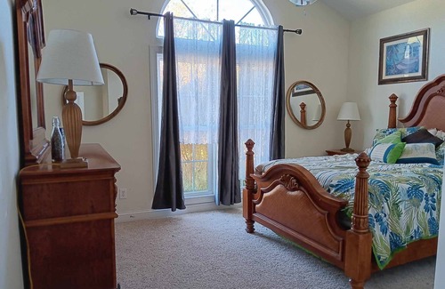 Westgate House | Large home. 30 minutes from beach. 20 minutes to Jacksonville or Richlands.