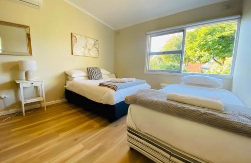 Davoren Park House | Large Home and Yard Gateway to Barossa, Davoren Park