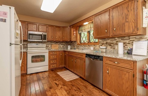 Rome House | LARGE HOME ON THE 3RD TEE OF LAKE ARROWHEAD GOLF COURSE