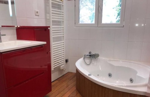 Croix Chapeau House | Large House 16 persons 5 bedrooms 3 bathrooms La Rochelle Croix Chapeau