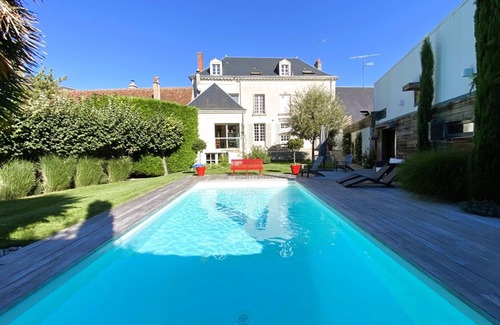 Saint-Avertin House | Large house with swimming pool on the banks of the Cher