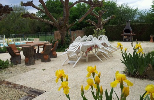 Creysse Villa | Large independent house with handicap access. Swimming pool, Parking, private.