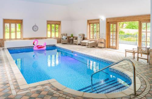 Little Downham House | Large indoor swimming pool in Thetford Forest - The Pool House