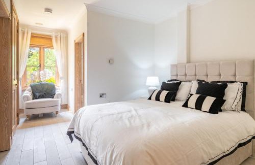 Little Downham House | Large indoor swimming pool in Thetford Forest - The Pool House