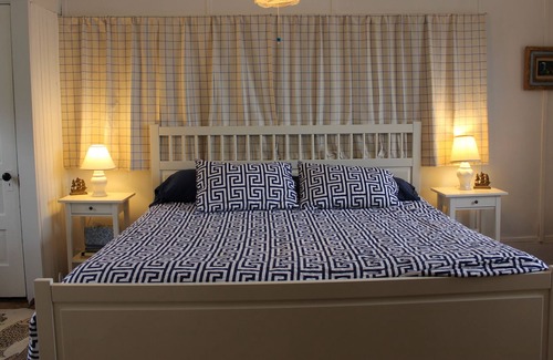 Gloucester Cottage | Large rustic summer cottage with beautiful ocean sunsets