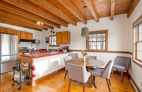 Jeffersonville Ski Chalet | Large Ski Chalet minutes from Smuggler's Notch!