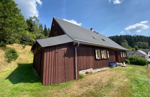 Muhlleithen House | Large vacation home on the Aschberg, great view, terrace & large garden 6+2
