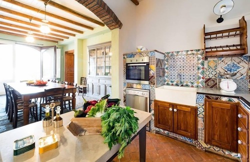 Milo Villa | Large Villa rental near Catania Sicily with private pool and airconditioning