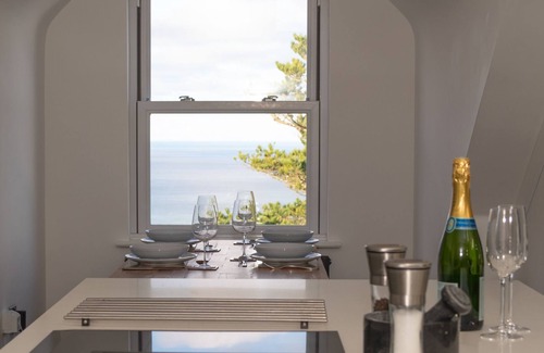 Mortehoe Apartment | Larkrise, The Penthouse
