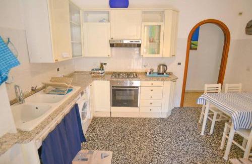 Savona Apartment | LArte al Mare Vicino Spiaggia con AC e WiFi