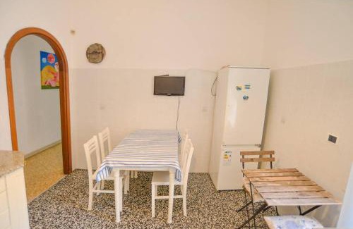 Savona Apartment | LArte al Mare Vicino Spiaggia con AC e WiFi