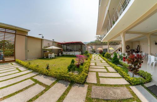 Luyando Resort | Las Cascadas Resort