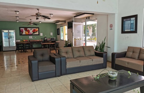 Centro Hotel | Las Dalias Inn