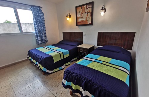 Centro Hotel | Las Dalias Inn