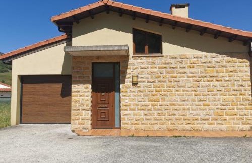 La Vega de los Caseros House | Las Runas