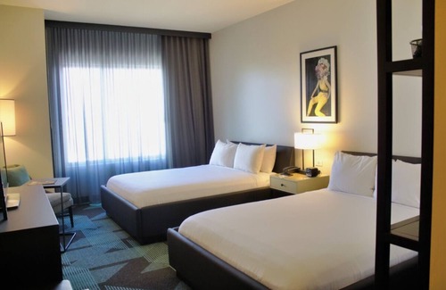 Downtown Las Vegas Hotel | Las Vegas Escape! 3 Large Units Near Bellagio!
