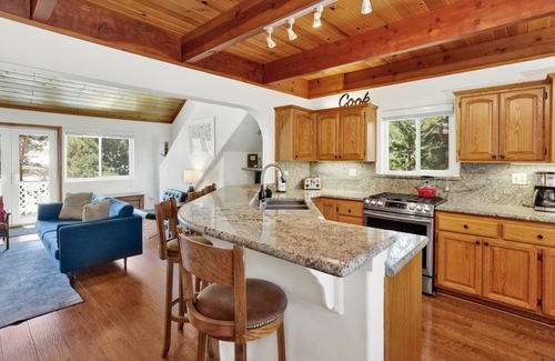 Upper Moonridge Cabin | Lassen Paradise #2010
