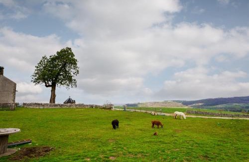 Over Haddon House | Lathkill Cottage