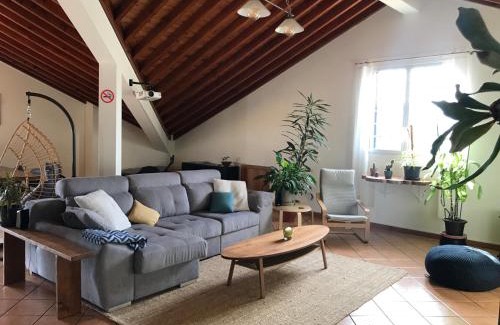 Ribeira Grande House | LAVA Açores Coliving & Coworking