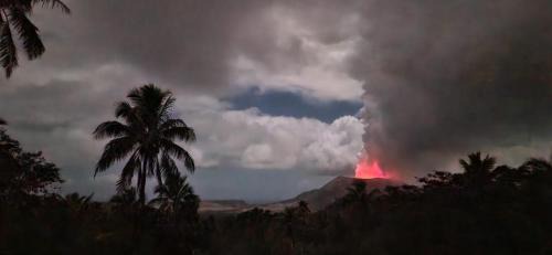 Tanna Island Bed & Breakfast | Lava view Bungalows