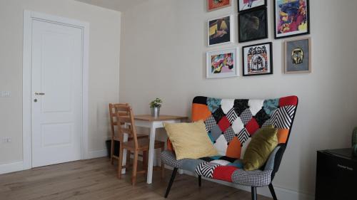 Torre Annunziata House | Lavalove