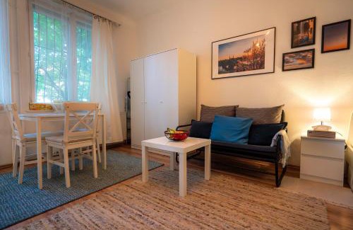 Lagymanyos Apartment | Lavender Apartment