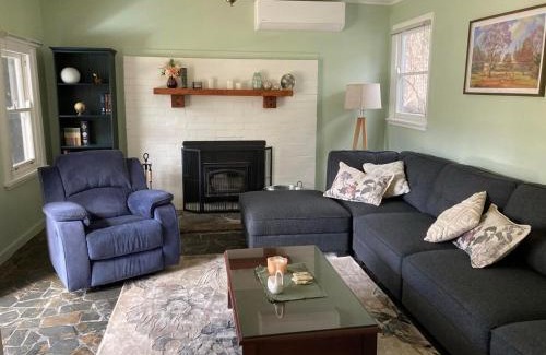 Sofala House | Lavender Cottage