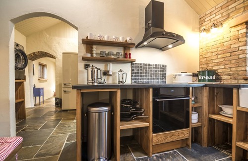 Tiers Cross House | Lavender - Luxurious Barn Conversion