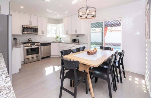 North Las Vegas House | Lavish 6BR w/Pool, Arcade, Pool table & Pingpong!