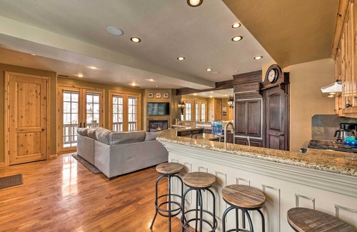 Canyon Links House | Lavish Jeremy Ranch Retreat - 6 Mi to the Canyons!