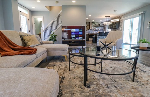 Princeton House | Lavish Spacious Home Near Town Game Room 4BR