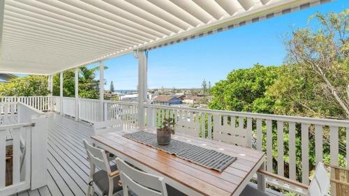 Yamba House | Laze Daze