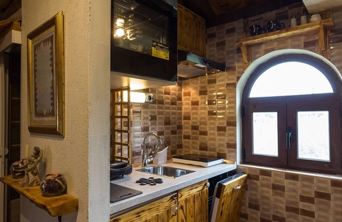 Mihanici House | Lazuština Paradise - Holiday Home with Swimming Pool