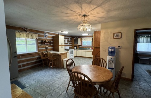 Laurelville Cabin | Lazy Lane Cabins - Moonlight Ridge