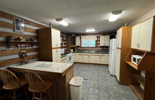 Laurelville Cabin | Lazy Lane Cabins - Moonlight Ridge