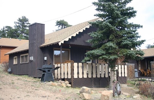 Estes Park Cabin | Lazy R Cottages: 8 2 Bedroom Cabin