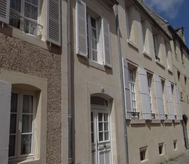 Bayeux House | Le 4