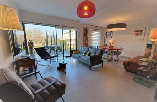 Colmar Apartment | "Le 43" Terrasse, jardin, 2 garages