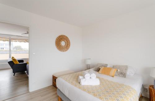 Dinard Apartment | Le Ballast - Appt à Dinard avec balcons et garage