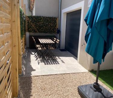Saint-Etienne-du-Gres Apartment | Le Bastidon des Alpilles