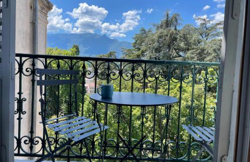 Aix-les-Bains City Center Apartment | Le Beau Site Grand Hotel - lovely heritage cocoon Aix-les-Bains central park