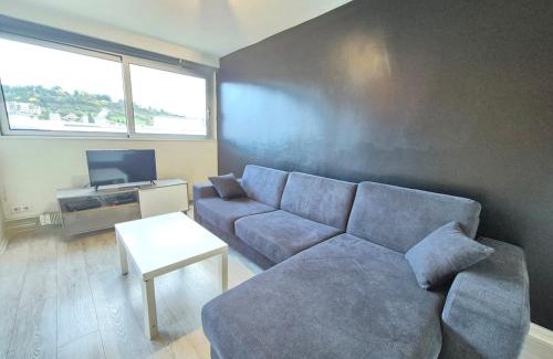 Montjuzet Apartment | Le Berthelot #Parking