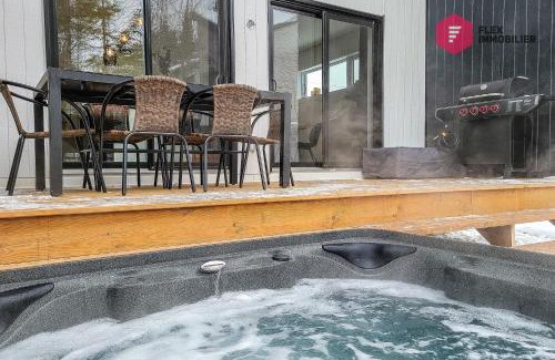 Pont-Rouge House | Le Blanc Bouleau de Portneuf/Private Hot tub