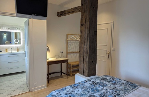 Chazelles Bed & Breakfast | Le bois des fées de Chazelles - A corner of blue sky