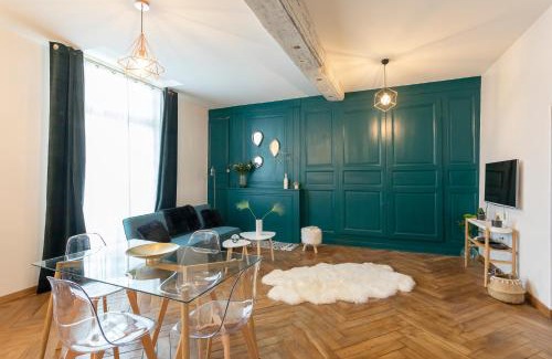 Old Town Apartment | LE CARPE DIEM