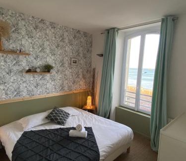 Plougasnou Apartment | Le Château de Sable