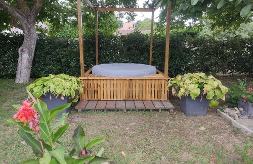 Grenade-sur-Garonne Ski Chalet | Le chalet de la beauté + private garden +wifi+ spa
