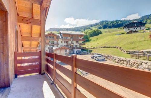 Flumet Apartment | Le Chevreuil - 3 chambres, terrasse, piscine