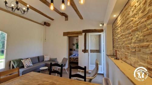 Gaillac House | Le chinchilla