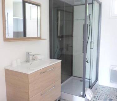 Saint-Meloir-des-Ondes Apartment | Le Clos Bel Air